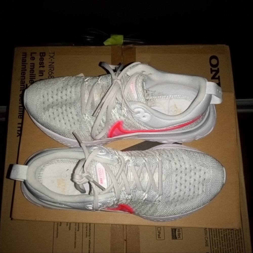 Nike epic react Flyknit - Picture 2 of 4